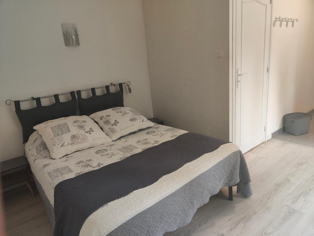 Suite Privee Avec Vue Sur Le Jardin Douai Exterior foto